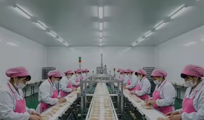 Mevrouw Lee, eigenaresse van een voedselfabriek uit Kazachstan
